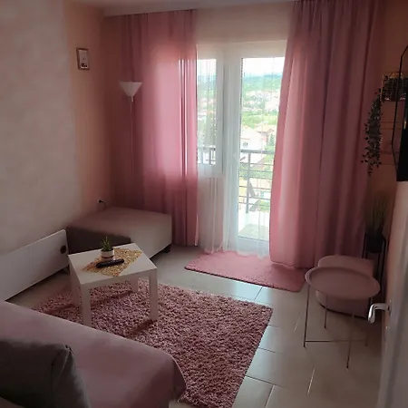 Na Dlanu Apartment *